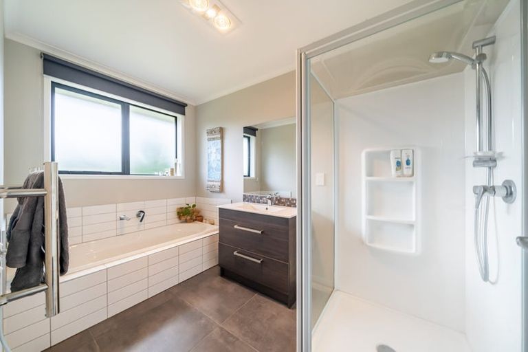 Photo of property in 159 Fairview Drive, Birchville, Upper Hutt, 5372