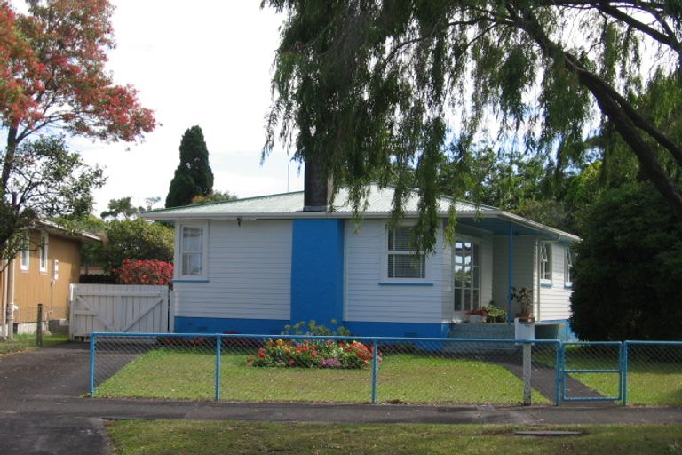 Photo of property in 15 Esmeralda Avenue, Avondale, Auckland, 1026