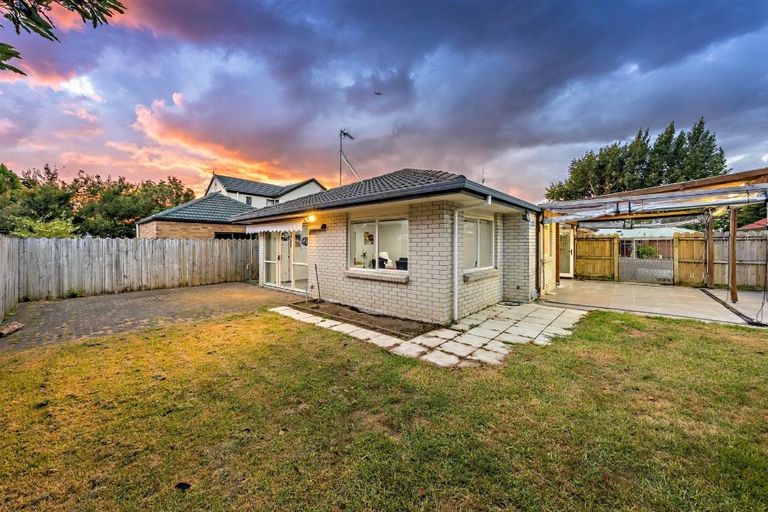 Photo of property in 31 Muirfield Street, Wattle Downs, Auckland, 2103