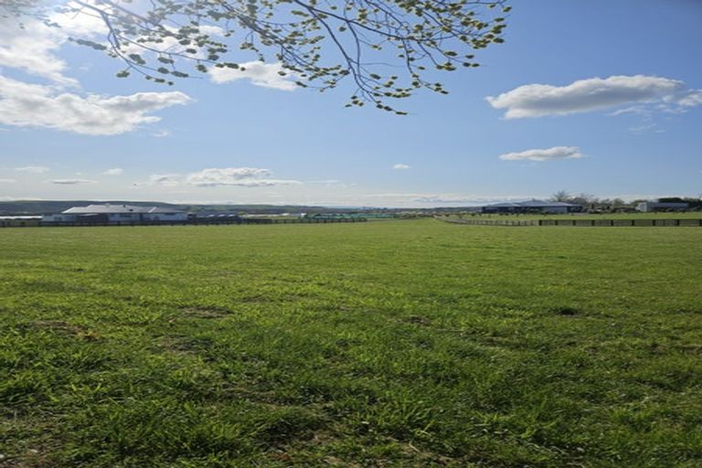 Photo of property in 4 Whare Roto Drive, Waipukurau, 4282