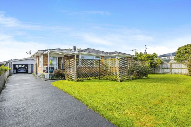 Photo of property in 18 Royal Arch Place, Rosehill, Papakura, 2113