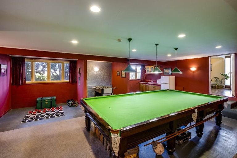 Photo of property in 2 Cobden Crescent, Bluff Hill, Napier, 4110