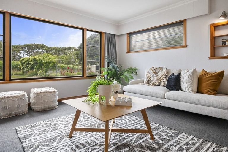 Photo of property in 55 Hansens Line, Newbury, Palmerston North, 4475