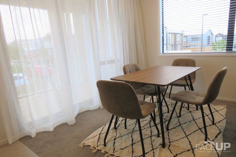 Photo of property in 20 Pukewhero Rise, Westgate, Auckland, 0614