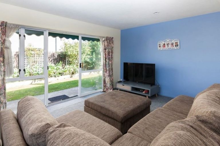 Photo of property in 1/40 Maxwell Street, Riccarton, Christchurch, 8041