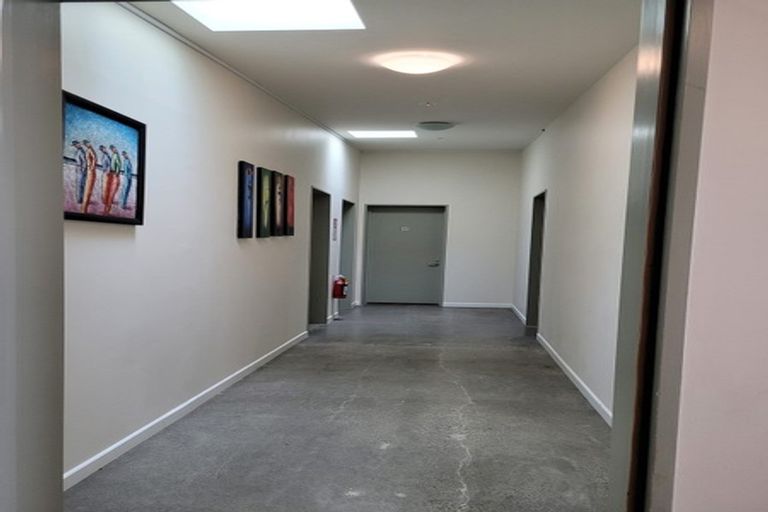 Photo of property in 1/25 Home Street, Mount Victoria, Wellington, 6011