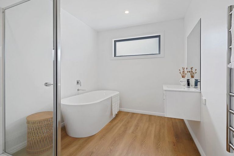 Photo of property in 12 Mackinnon Street, Marshland, 8083