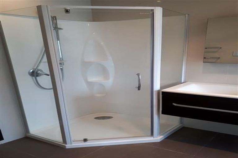 Photo of property in 2 Rimu Rise, Albany, Auckland, 0632