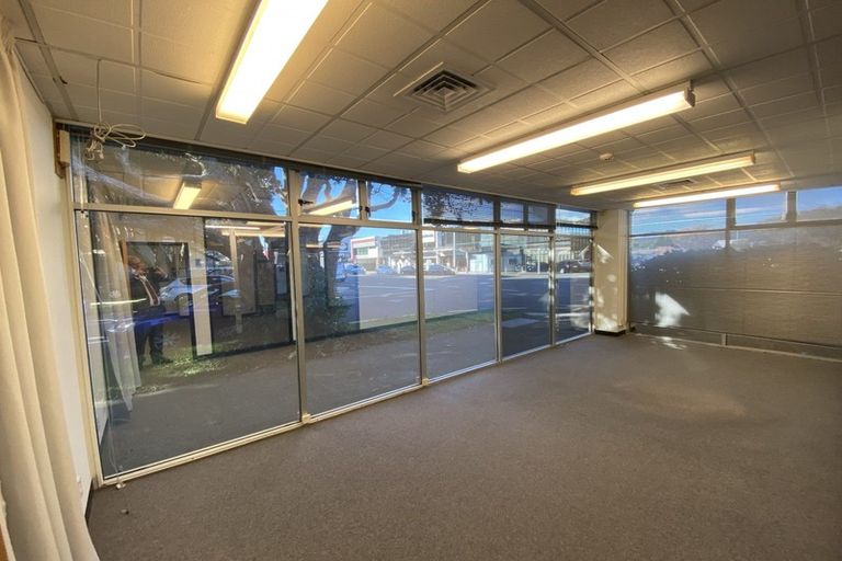 Photo of property in 22 Raroa Road, Kelburn, Wellington, 6012