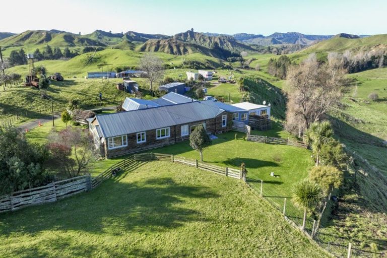 Photo of property in 81 Pohokura Road, Tutira, Napier, 4188