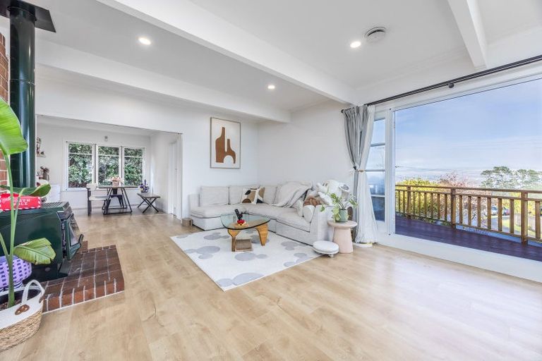 Photo of property in 7 Chamberlain Road, Massey, Auckland, 0614