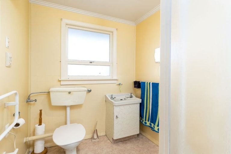 Photo of property in 14 Opie Street, Waimate, 7924