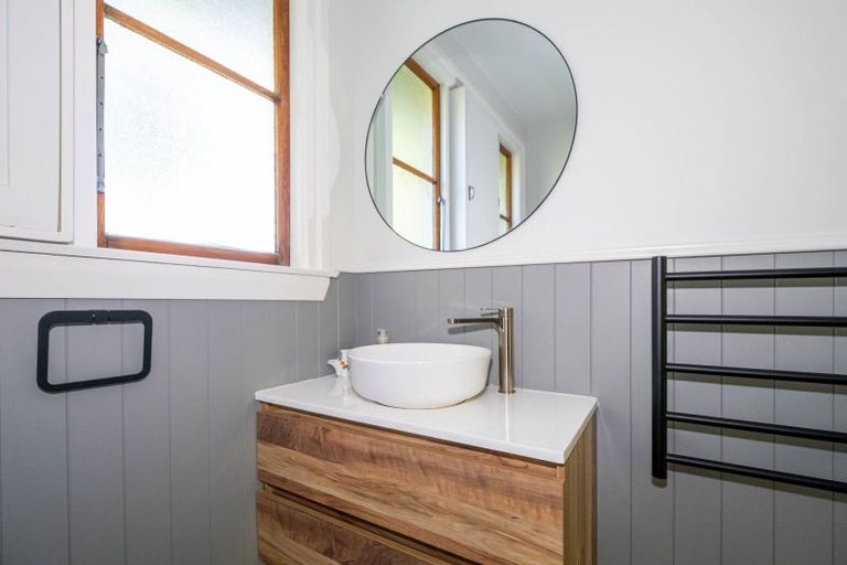 Photo of property in 63 Main North Road, Geraldine, 7930