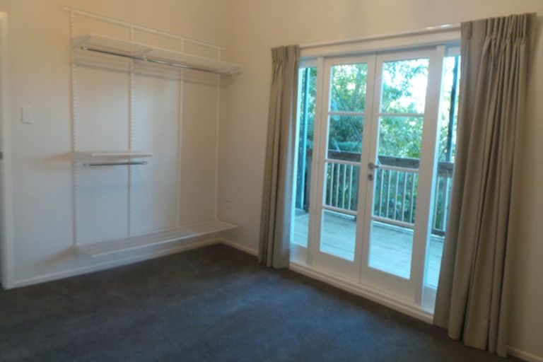 Photo of property in 114 Wood Bay Road, Titirangi, Auckland, 0604
