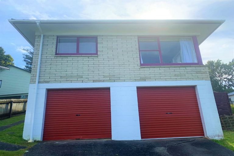 Photo of property in 1/17 Orton Street, Glenfield, Auckland, 0627