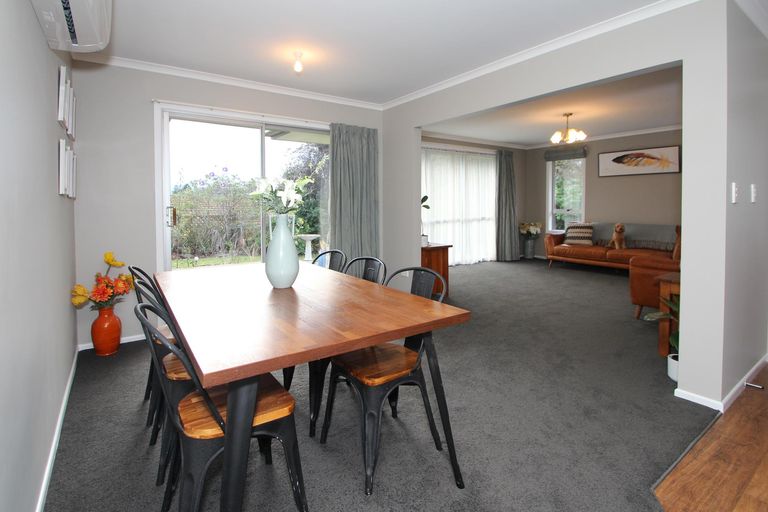 Photo of property in 104 Perth Street, Holmes Hill, Oamaru, 9401