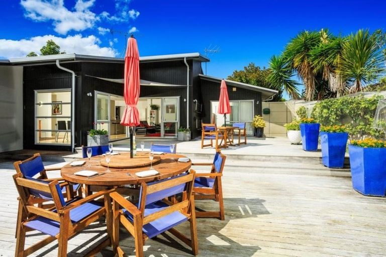 Photo of property in 125b Glendhu Road, Bayview, Auckland, 0629