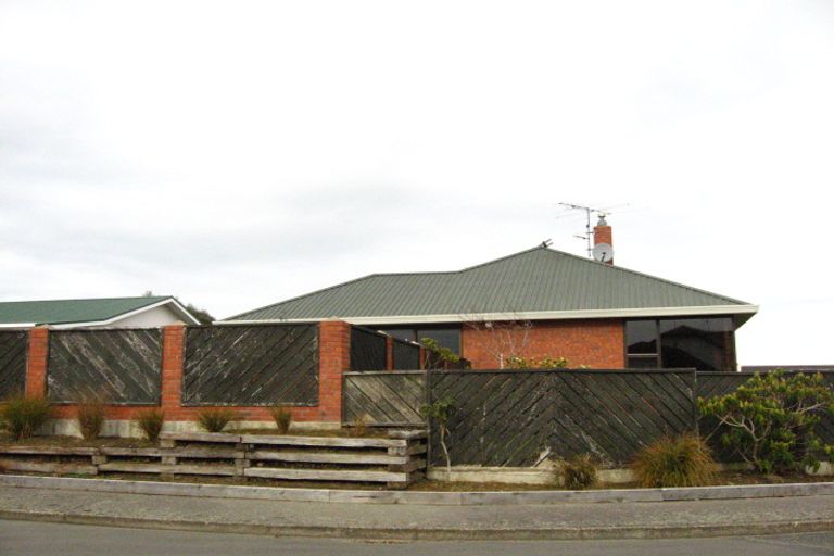 Photo of property in 14 Mcleod Court, Rosedale, Invercargill, 9810