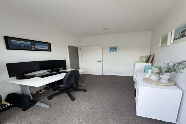 Photo of property in 8 Berba Lane, Westgate, Auckland, 0814