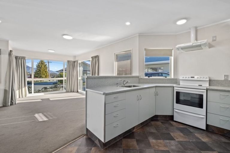 Photo of property in Frankton Court, 32 Mcbride Street, Frankton, Queenstown, 9300