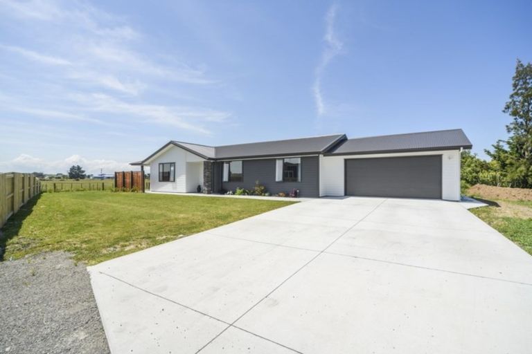 Photo of property in 6 George Street, Bulls, 4818