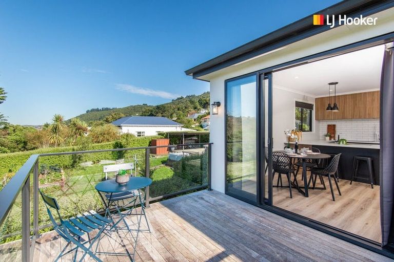 Photo of property in 7a Athol Place, Ravensbourne, Dunedin, 9022