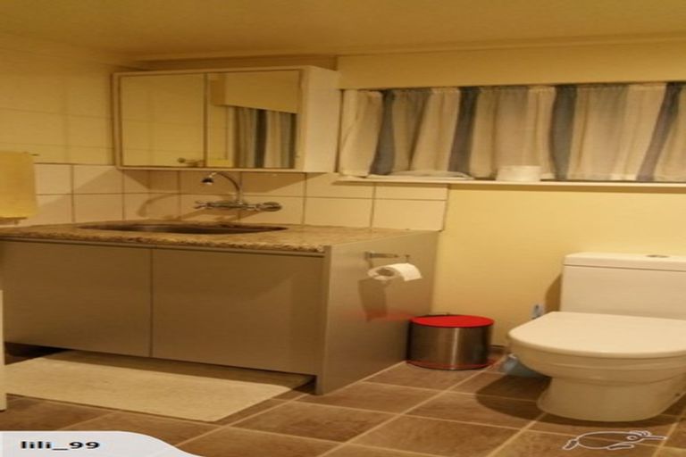 Photo of property in 48 Reeves Road, Pakuranga, Auckland, 2010