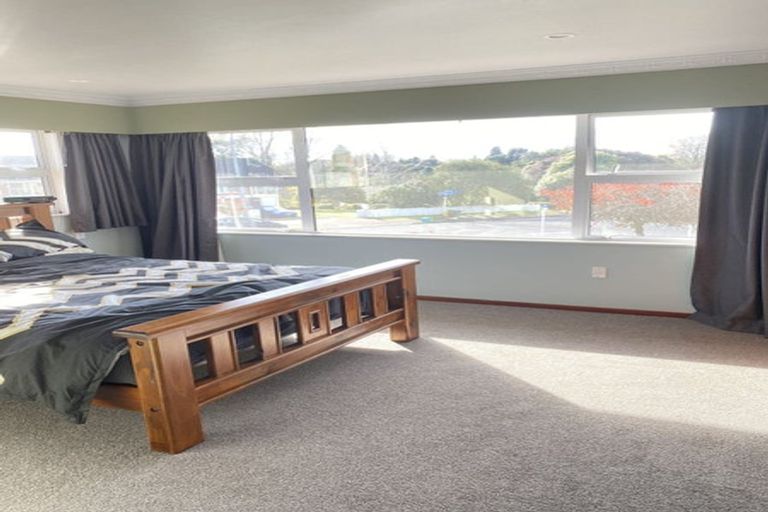 Photo of property in 10 Chedworth Avenue, Chedworth, Hamilton, 3210