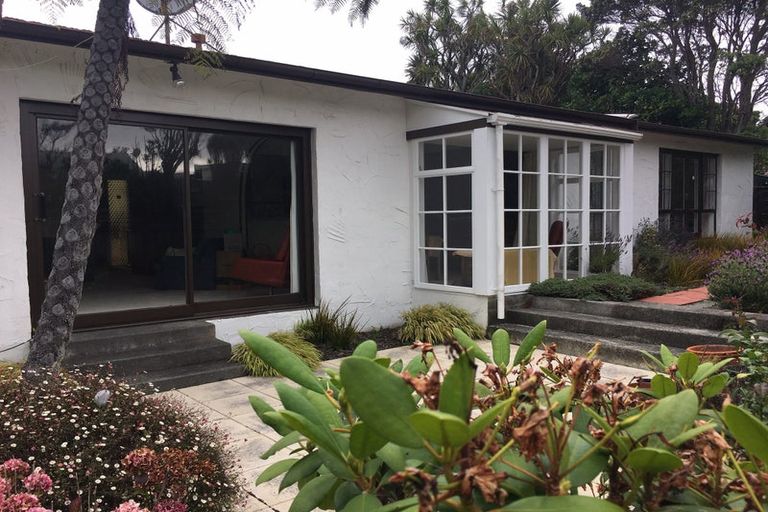 Photo of property in 60b Cockayne Road, Khandallah, Wellington, 6035