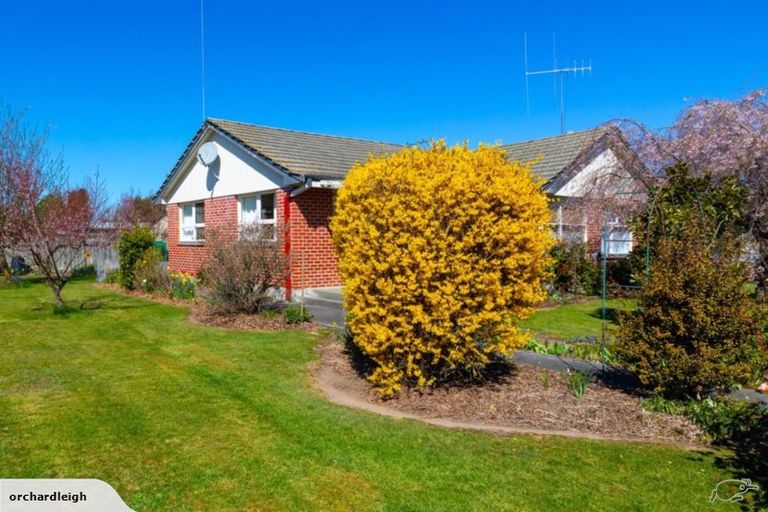 Photo of property in 2 North Street, Winchester, 7985