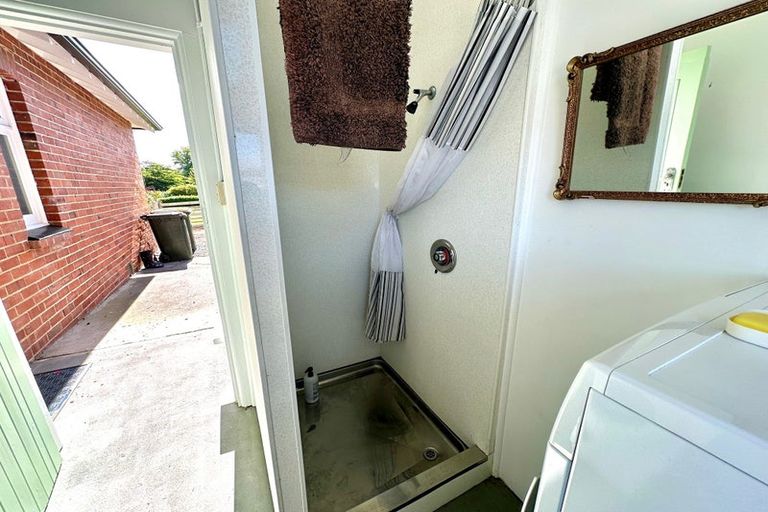 Photo of property in 201 Clyde Street, Balclutha, 9230