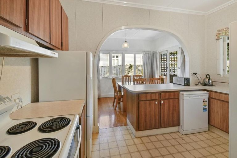 Photo of property in 64 Alfriston Road, Manurewa East, Auckland, 2102