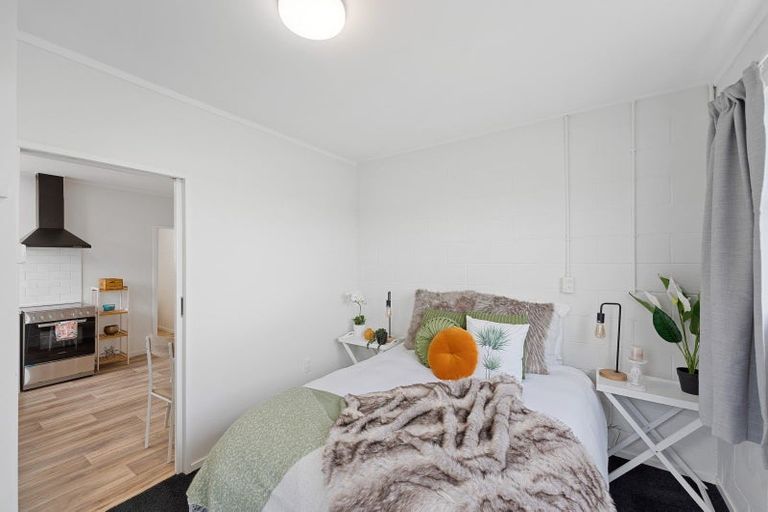 Photo of property in 6a-b Simcox Street, Otaki Beach, Otaki, 5512