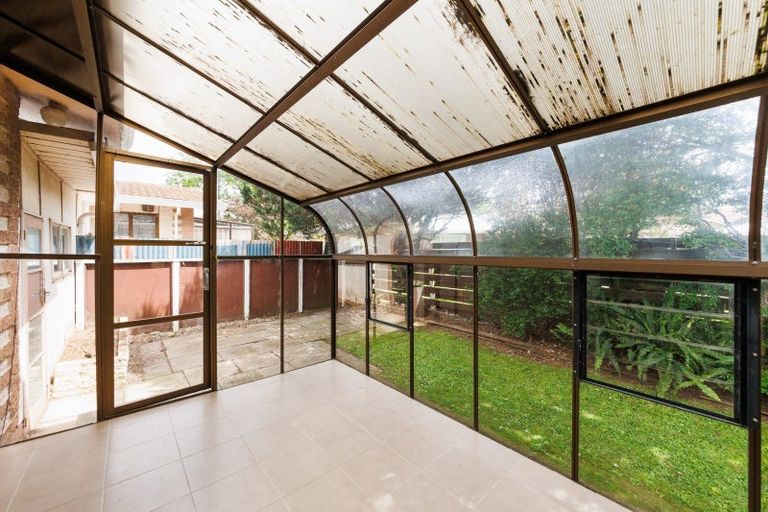 Photo of property in 2 Adams Place, Kelvin Grove, Palmerston North, 4414