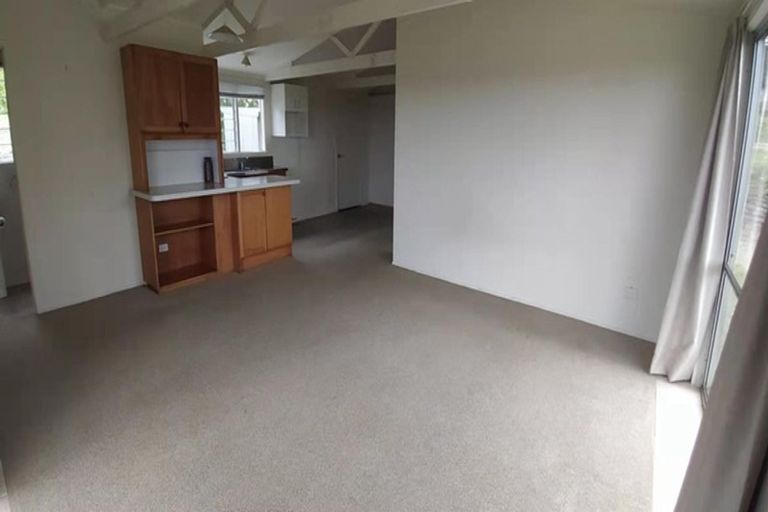 Photo of property in 1971 East Coast Road, Stillwater, Silverdale, 0993