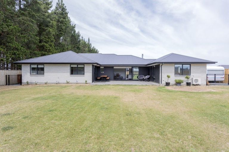 Photo of property in 69b Hilton Drive, Amberley, 7410