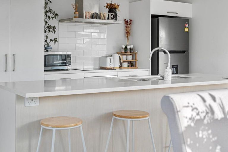 Photo of property in 25 Awataha Crescent, Pyes Pa, Tauranga, 3110