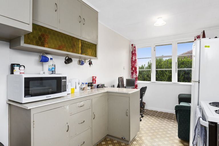 Photo of property in 18 Mooltan Street, Halfway Bush, Dunedin, 9010