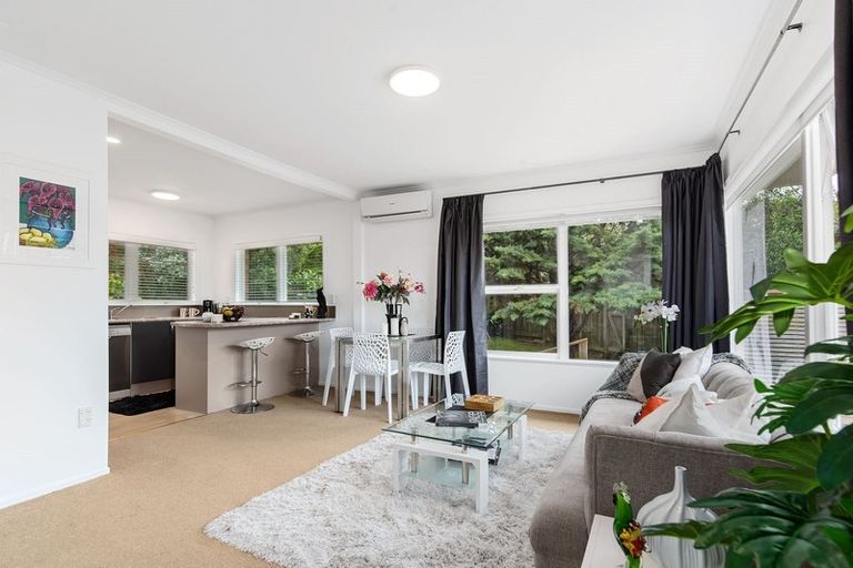 Photo of property in 4/32 Wicklow Road, Narrow Neck, Auckland, 0622