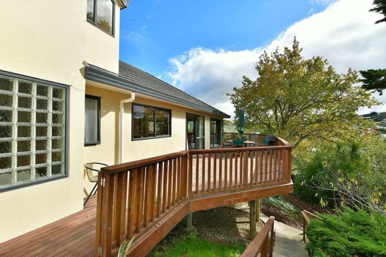 Photo of property in 32 D'oyly Drive, Stanmore Bay, Whangaparaoa, 0932