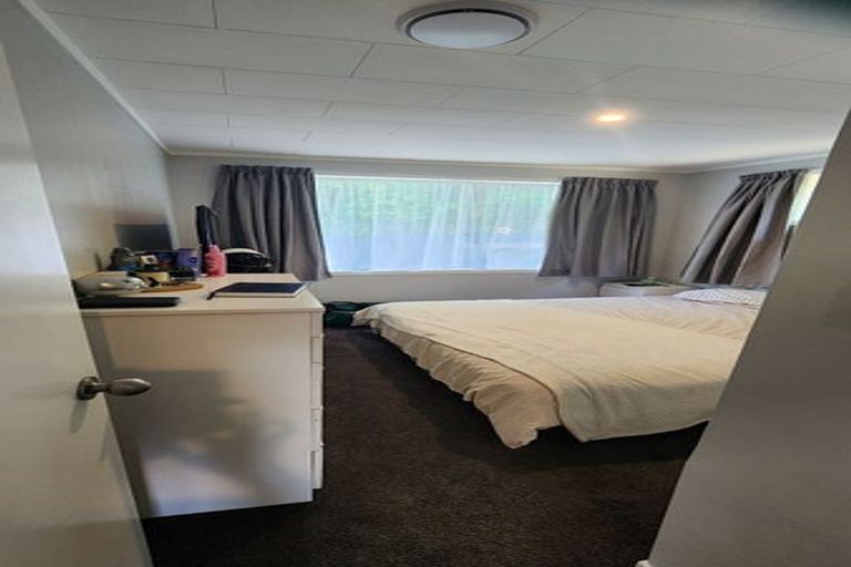 Photo of property in 80c Airlie Road, Plimmerton, Porirua, 5026