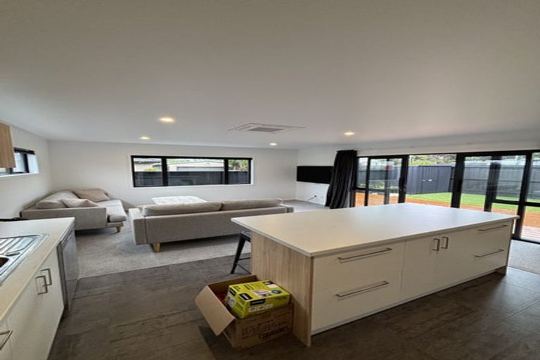 Photo of property in 140 Ngamotu Road, Spotswood, New Plymouth, 4310
