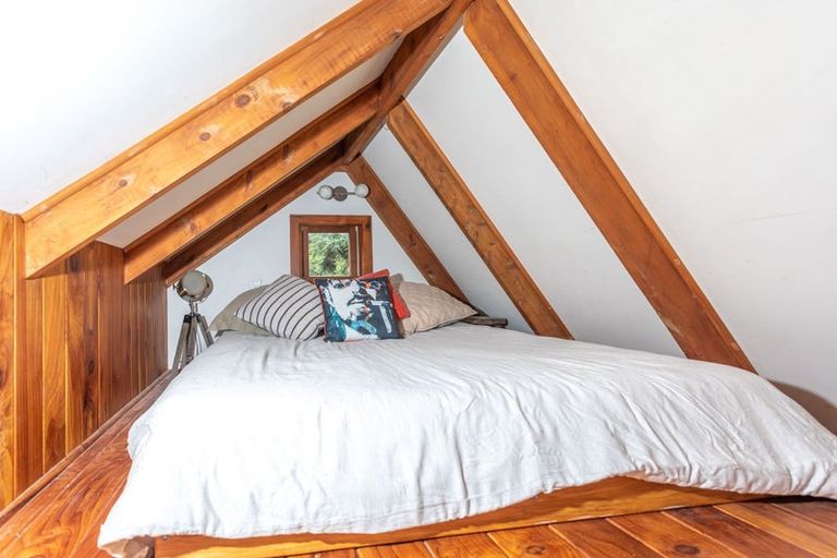 Photo of property in 480 Driving Creek Road, Coromandel, 3506