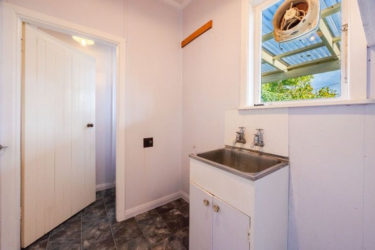 Photo of property in 15 Mitchell Street, Waipukurau, 4200