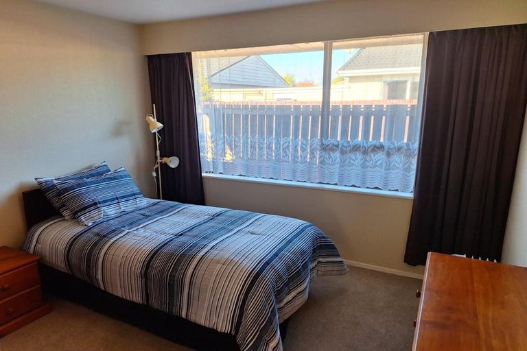 Photo of property in 1/16 Omega Place, Casebrook, Christchurch, 8051