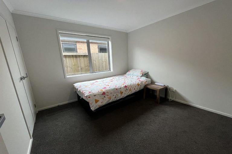 Photo of property in 2 Pense Place, Papamoa, 3118