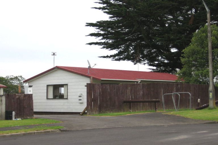 Photo of property in 8 Hanson Place, West Harbour, Auckland, 0618