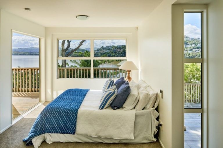 Photo of property in 34 Seaview Road, Paremata, Porirua, 5024