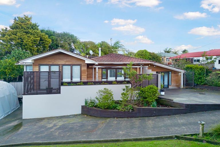 Photo of property in 89a View Road, Henderson, Auckland, 0612