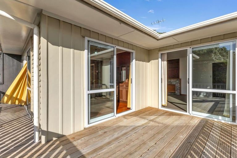 Photo of property in 50 Seaview Road, Marfell, New Plymouth, 4310